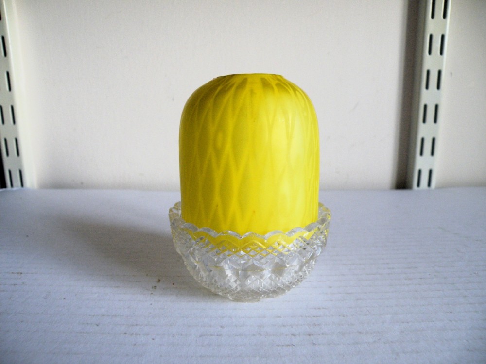 a victorian yellow quilted satin glass pyramid size night light